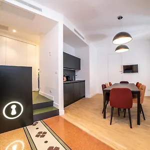 Youroom Boncompagni בית הארחה
