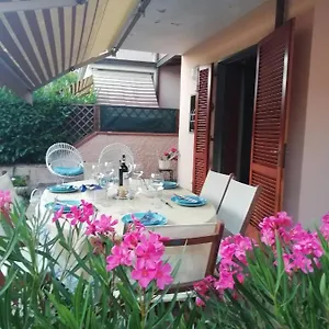  Villa Sole Mare Versilia Italia